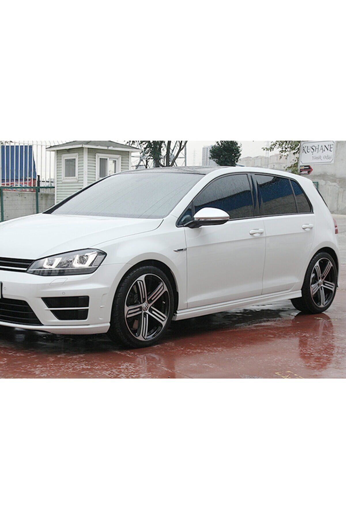 Volkswagen Golf Uyumlu 45419 R Yan Marşpiyel (Plastik)