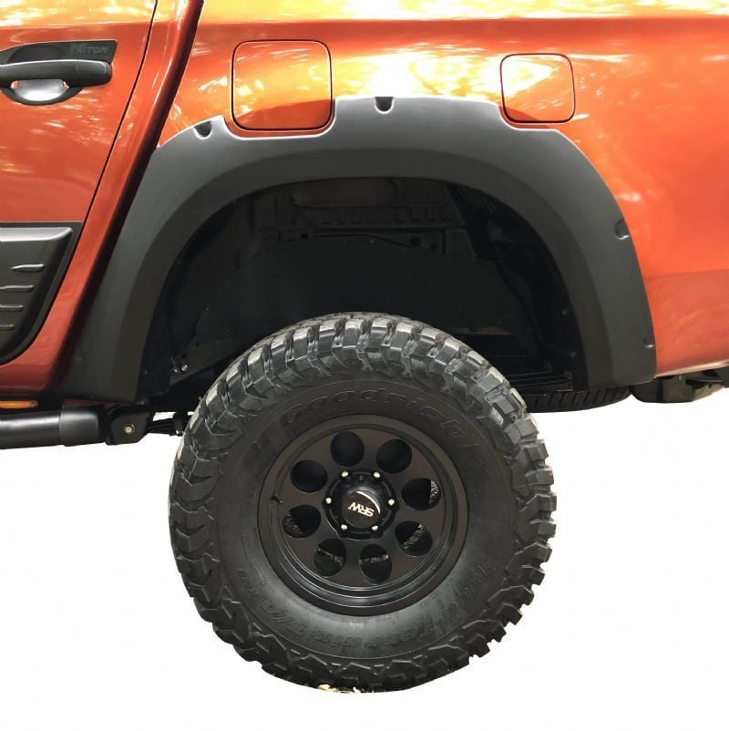 Mitsubishi L200 Uyumlu Çamurluk Kaplama Civatasız 3.5Cm Dodik Seti 2019+ Parça