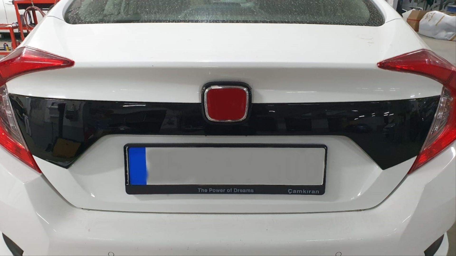 Honda Civic Uyumlu Fc5 2016-2020 Bagaj Kapağı Plaka Üst Kaplaması Piano Black