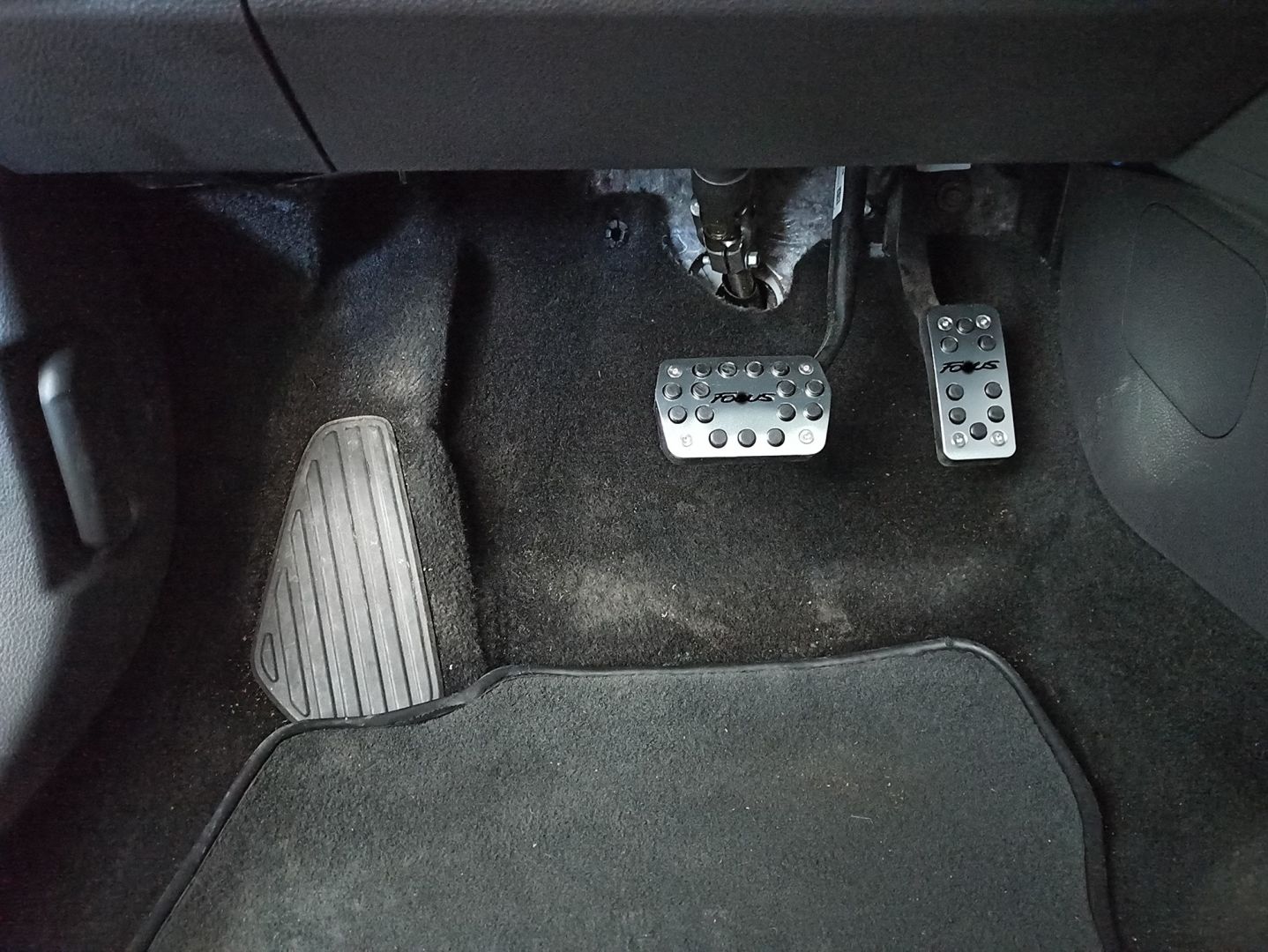 Ford Focus Uyumlu 2010-2019 Pedal Seti Siyah Yazılı Otomatik
