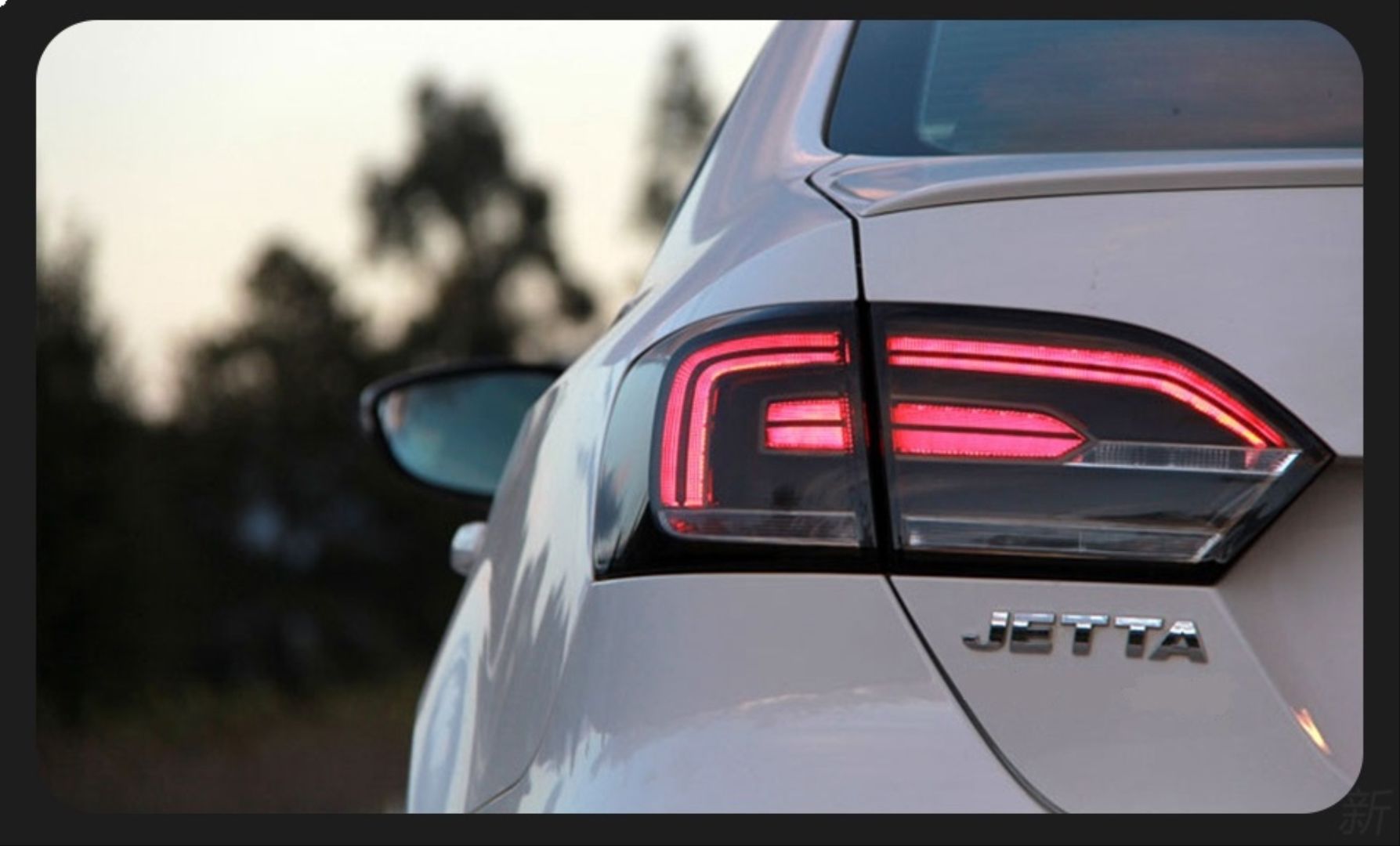 Volkswagen Jetta Uyumlu 2012-2015 Smoke LED Stop