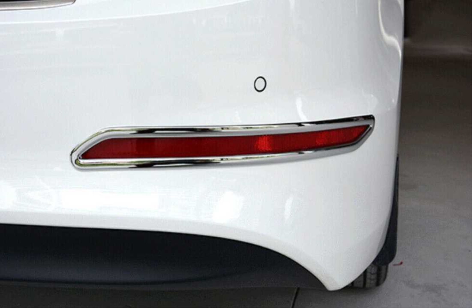 Hyundai Elantra Uyumlu 2016-2018 Arka Sis Kaplaması Nikelaj