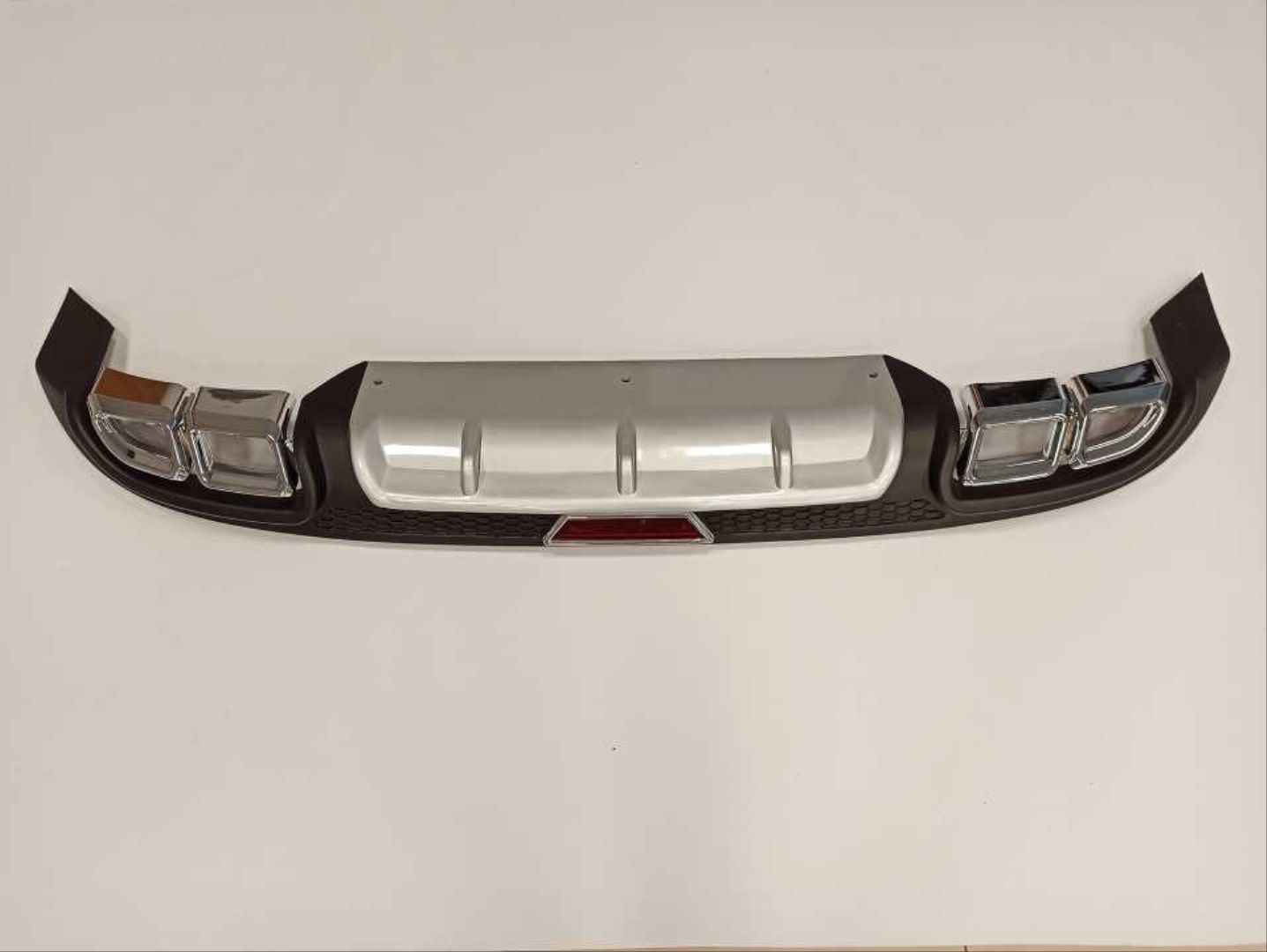 Hyundai Elantra Uyumlu 2016-2018 4 Egzoz Silver Difüzör Reflektörlü