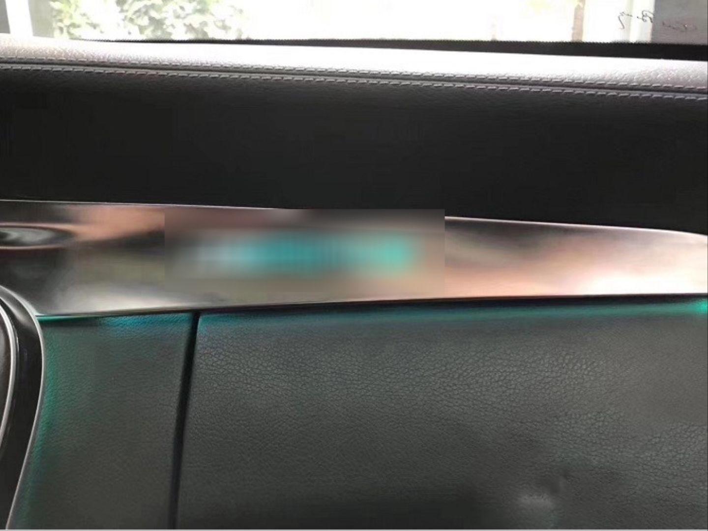 Mercedes W205 Uyumlu C - Glc Göğüslük Ambians Aydınlatma (Amg Yazlı) 32 Ve 6