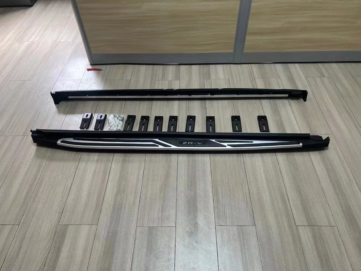 Zr-V İçin Uyumlu Yan Basamak