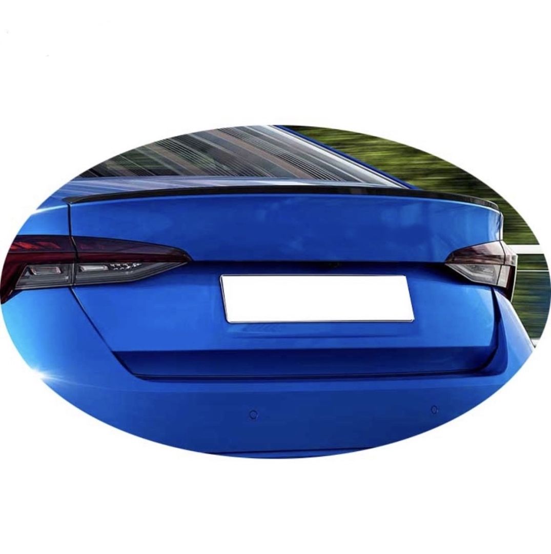 Skoda Octavia Uyumlu 2021+ Hybrıd Spoiler (Piano Black)