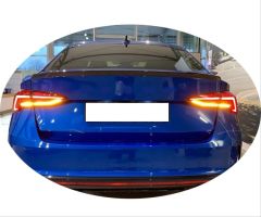 Skoda Octavia Uyumlu 2021+ Hybrıd Spoiler (Piano Black)