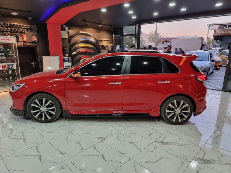 Hyundai İ30 Uyumlu Yan Marşpiyel 2017+ (Plastik)
