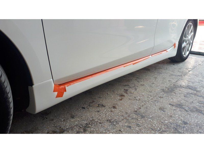Mazda 3 Uyumlu Yan Marşpiyel 2010-2013 (Fiber)