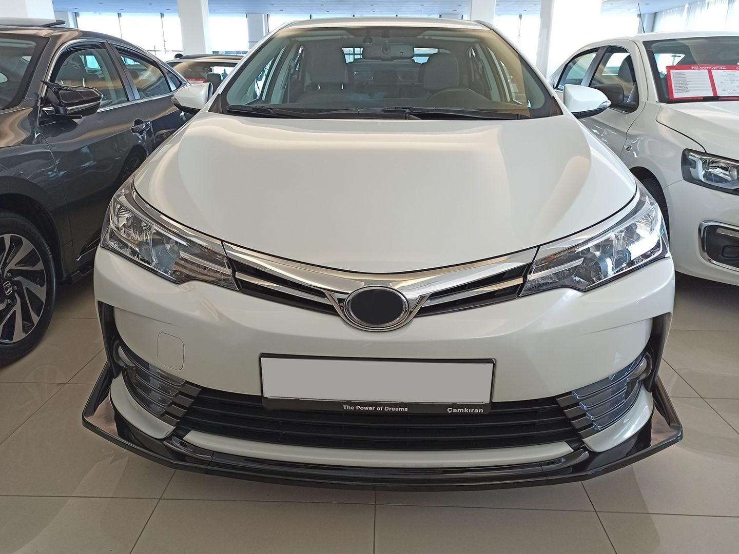 Toyota Corolla Uyumlu 2016-2018 Ön Lıp