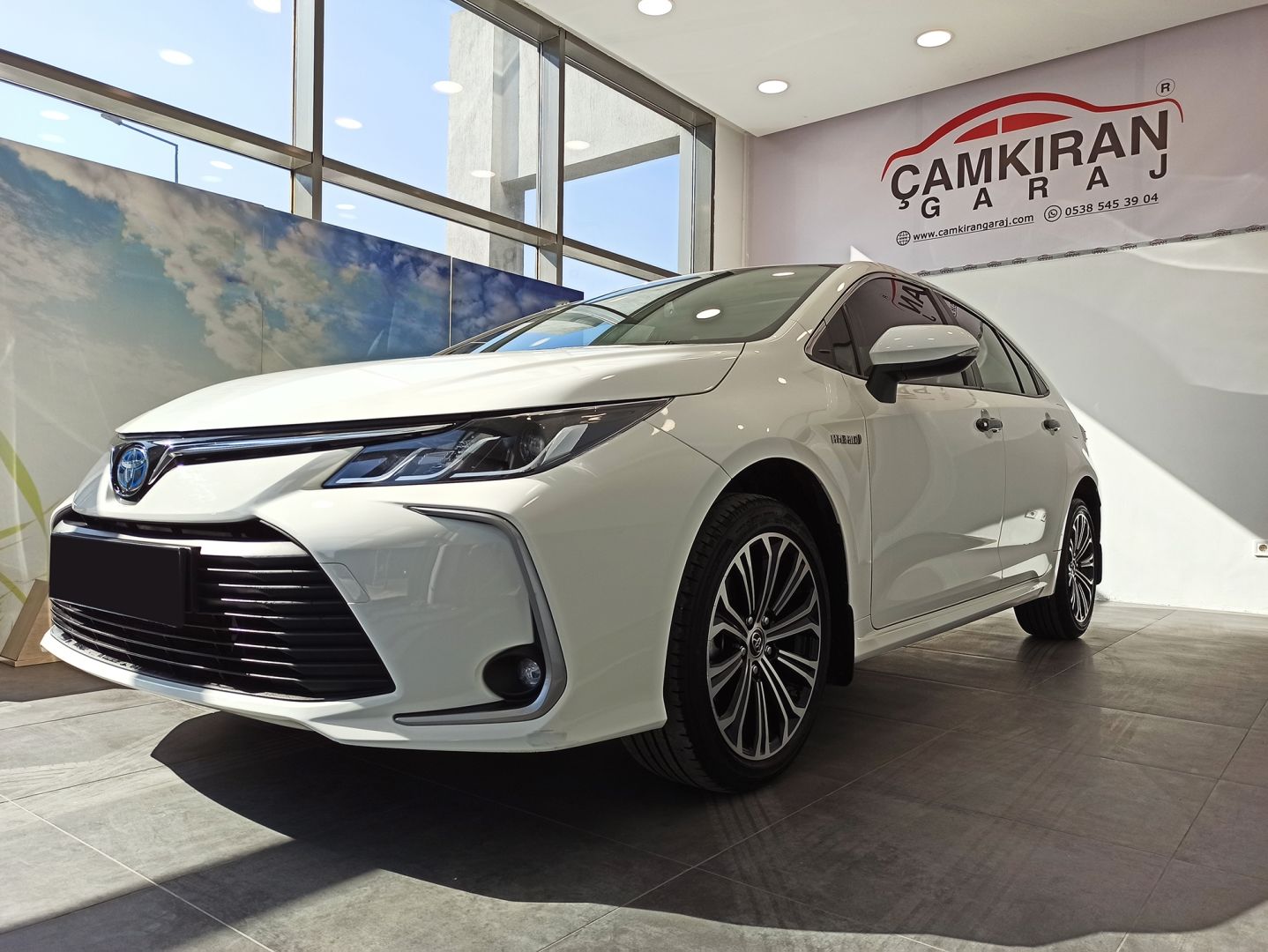 Toyota Corolla Uyumlu 2019+ Kapı Kolu Kaplama Piano Black