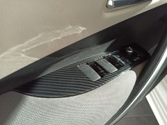 Toyota Corolla Uyumlu 2019+ Kapı Kolçak Kaplama - Karbon