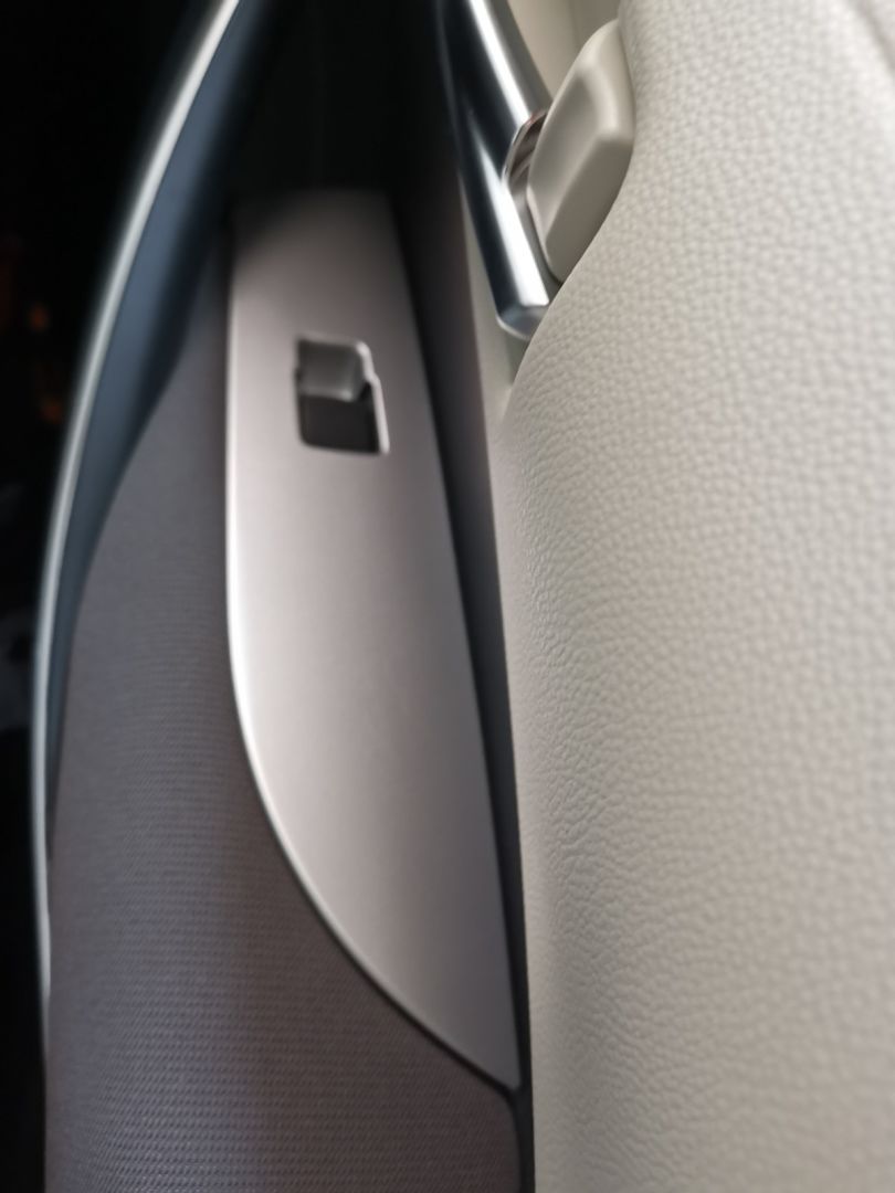 2019+ Kapı Kolçak Kaplama - Silver