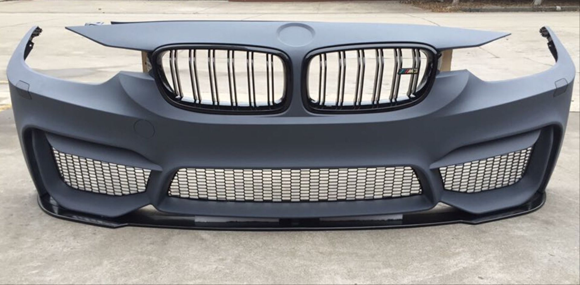 Bmw 3 Uyumlu Serisi F30 43435 M4 Body Kit (Ön-Arka Tampon-Marşpiyel-Panjur-Ön Lip)