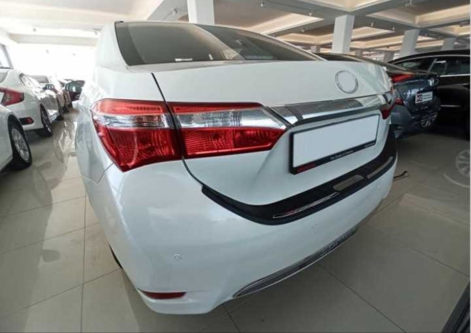 Toyota Corolla Uyumlu 2014-2018 Arka Tampon Üst Koruması Plastik