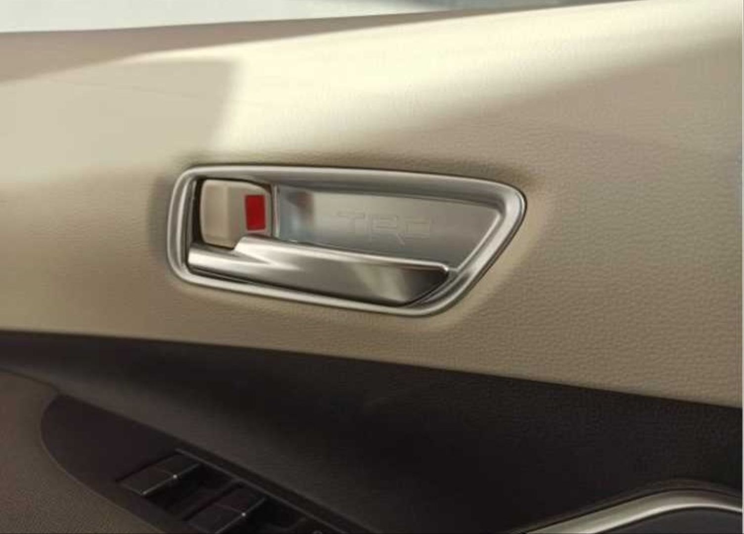 Toyota Corolla Uyumlu 2019+ Kapı Kolu İç Kaplama - Silver