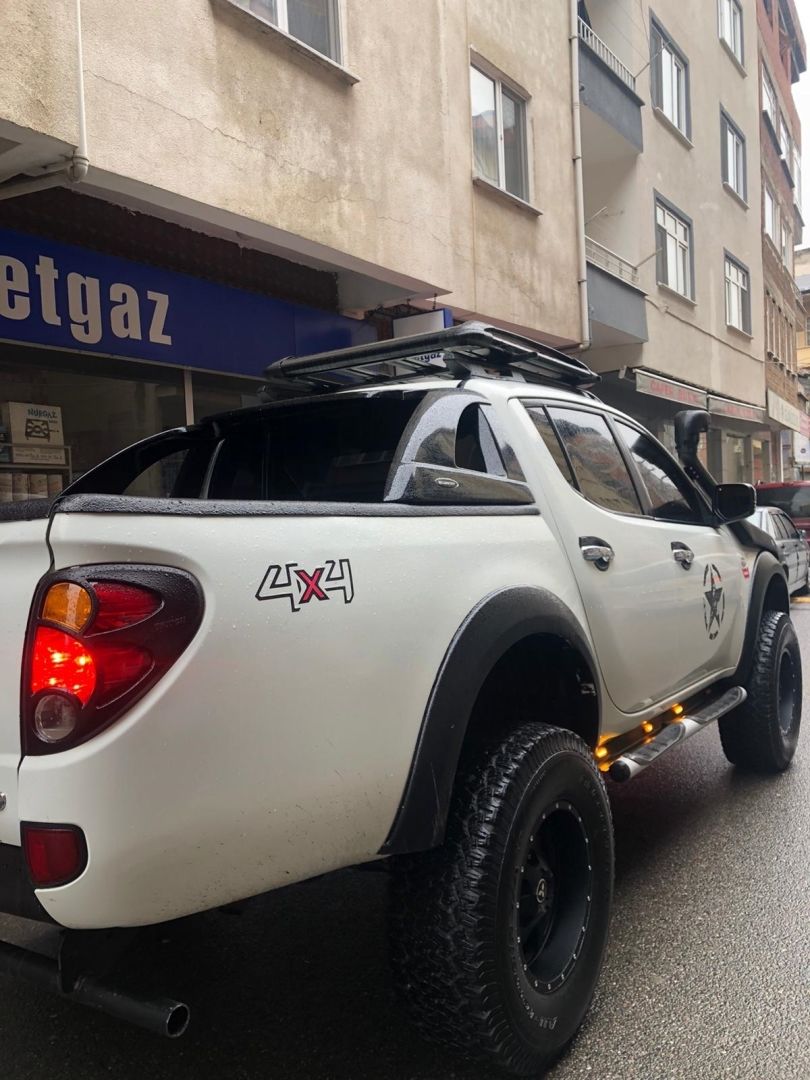 Mitsubishi L200 Uyumlu 2008-2014 Stop Çerçeve Kaplama Siyah