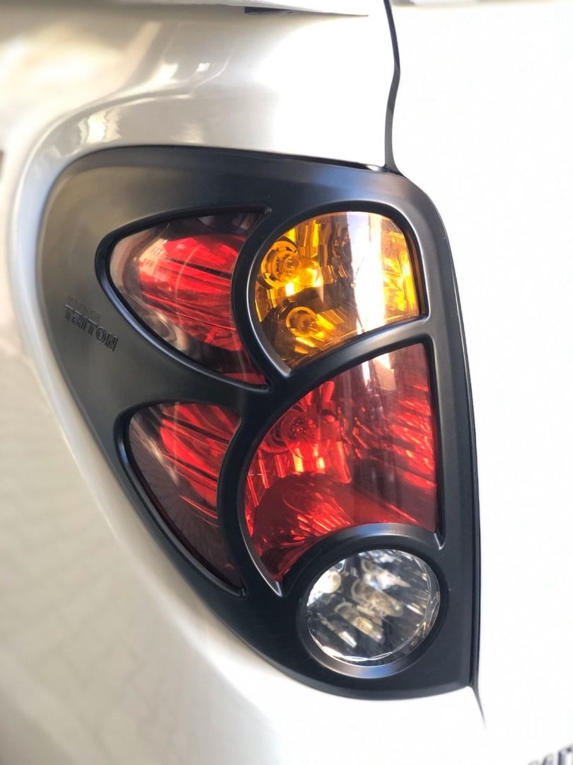 Mitsubishi L200 Uyumlu 2008-2014 Stop Çerçeve Kaplama Siyah