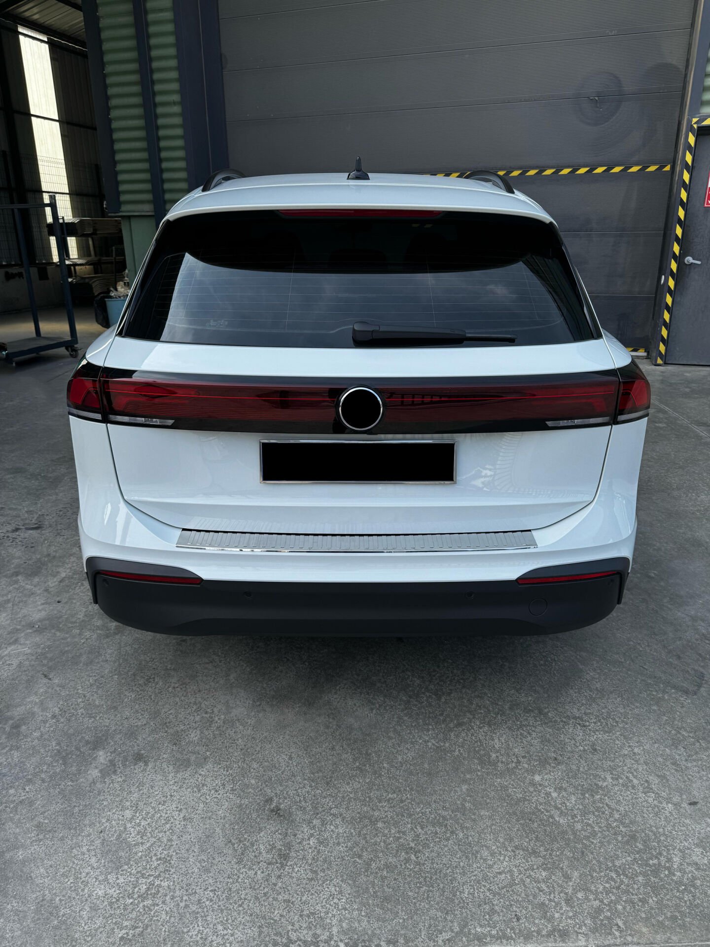 S-Dizayn VW Tiguan Krom Arka Tampon Eşiği 2024 Üzeri A+ Kalite
