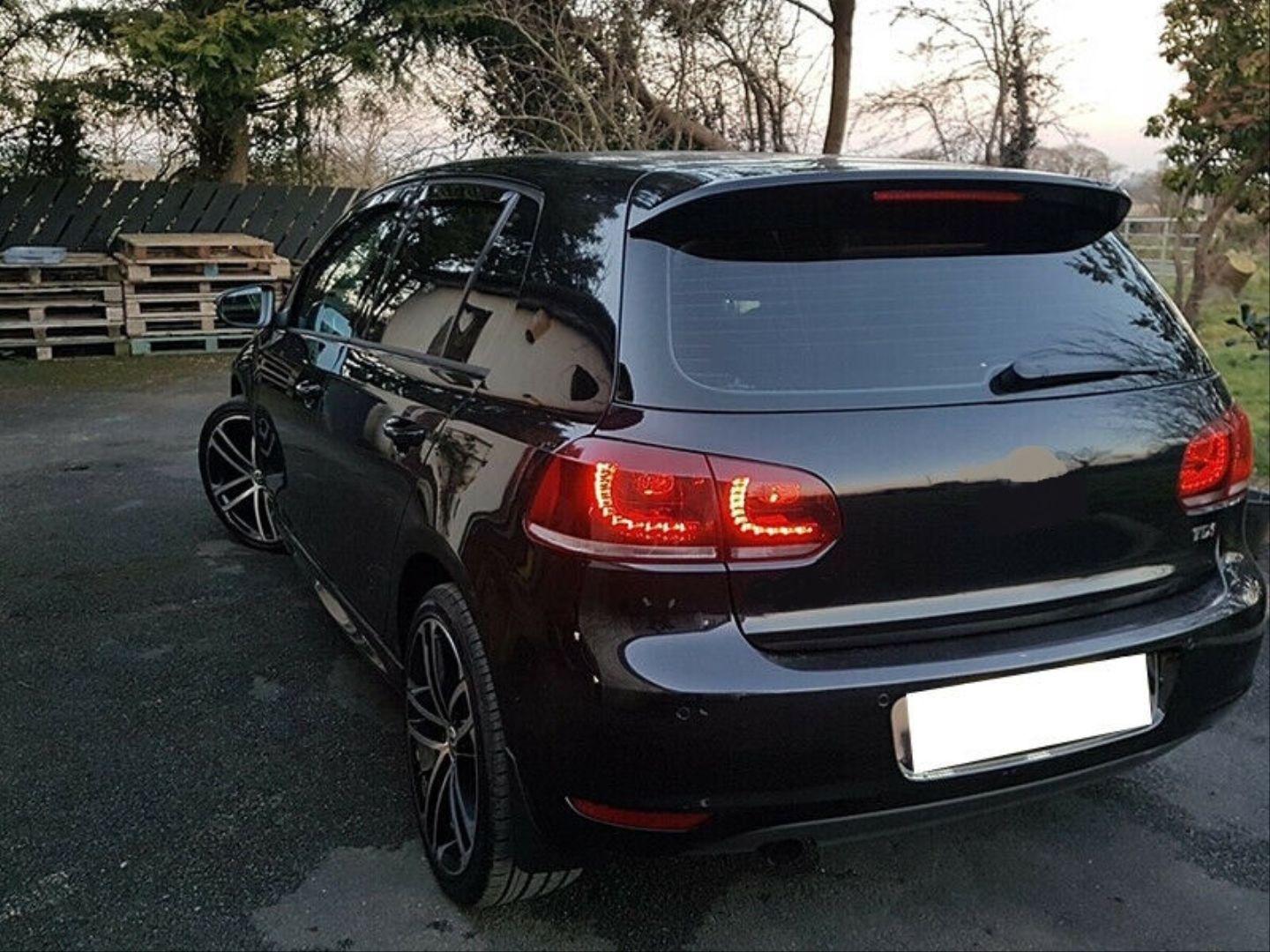 Volkswagen Golf Uyumlu 6 Spoiler (Piano Black)