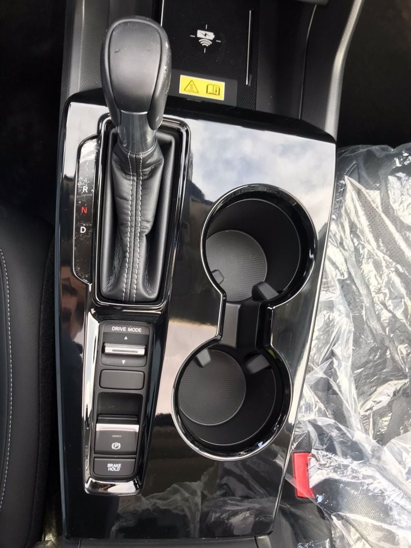 CIVIC FE1 2022 IÇIN UYUMLU VITES KONSOL KAPLAMA -PIANO BLACK