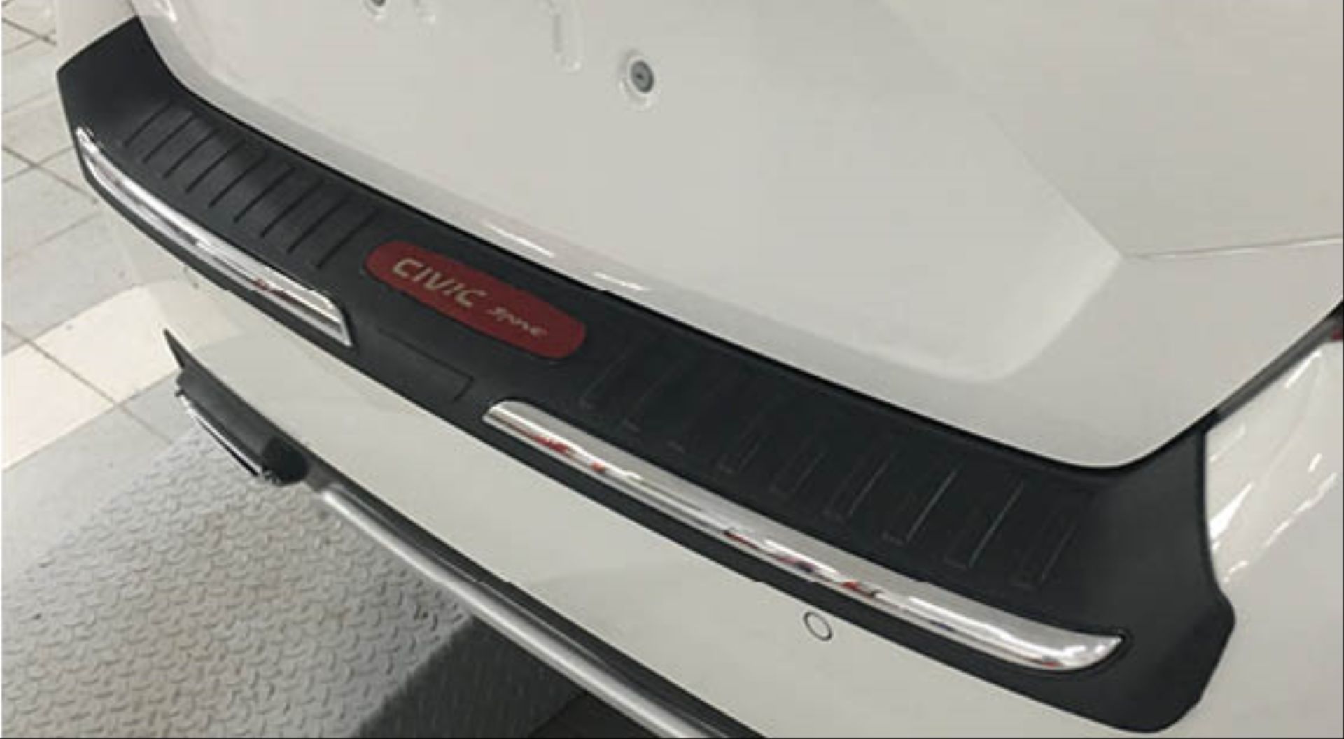 Honda Civic Uyumlu Fc5 2016-2020 Arka Tampon Kaplam Kırmızı