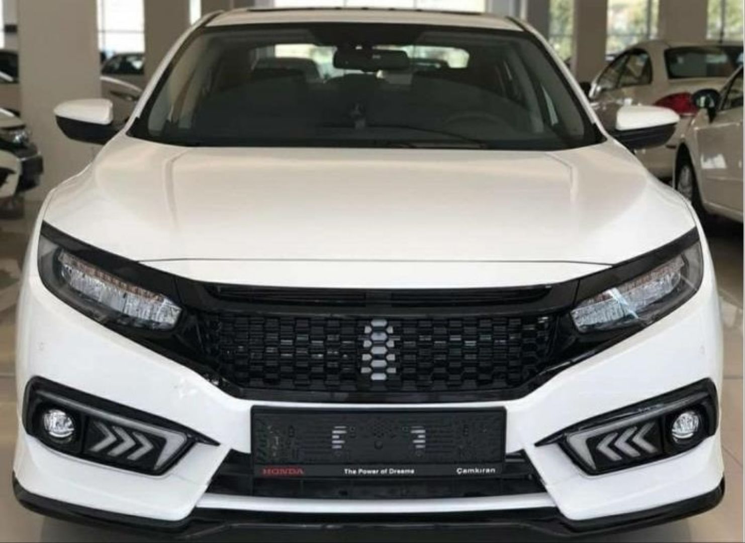 Honda Civic Uyumlu Fc5 2016-2018 Ön Ok Dizayn Sis Ledi
