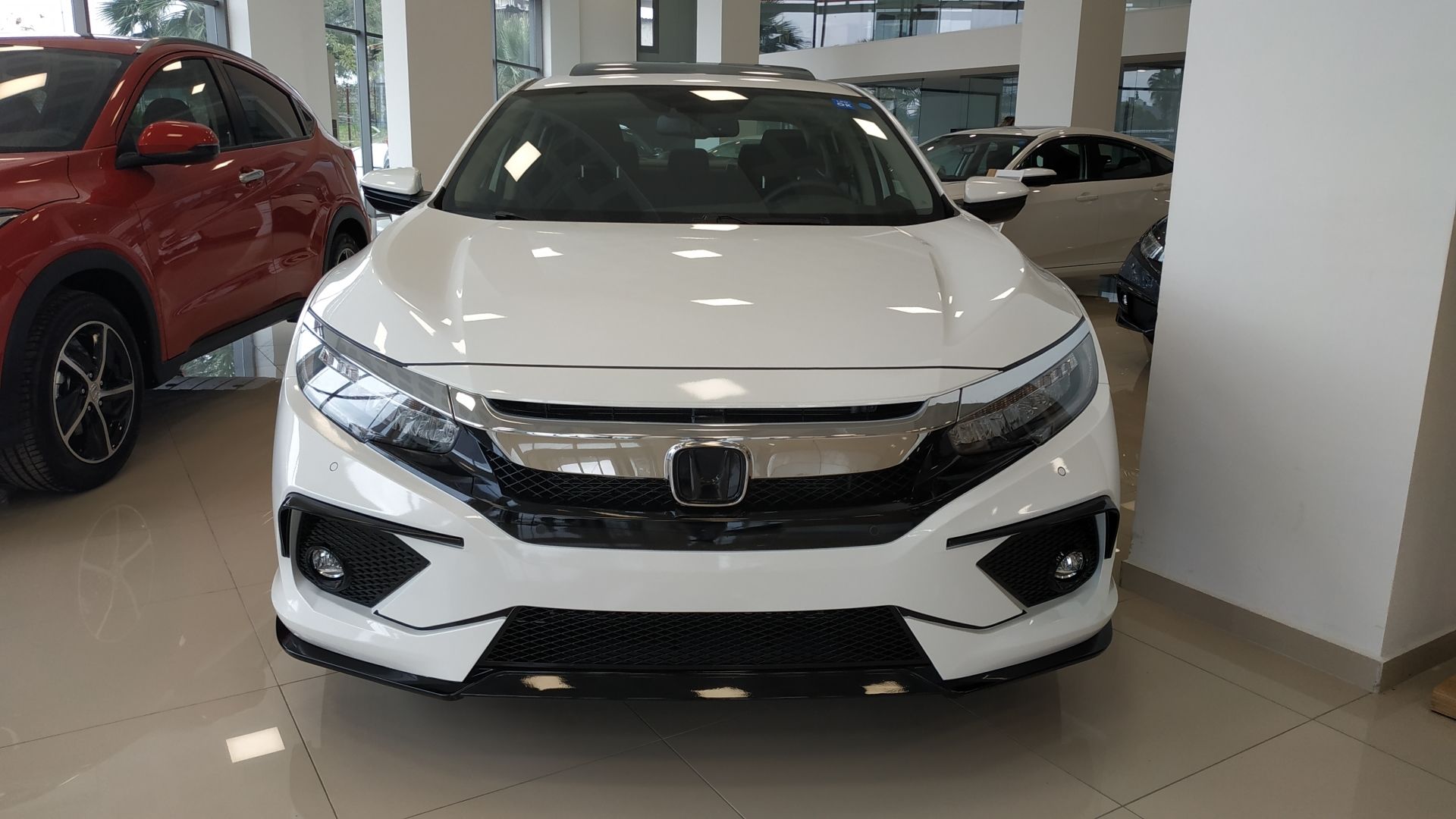 Honda Civic Uyumlu Concept Model Ön Tampon Ek Piano Black Detaylı