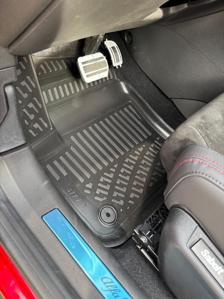 Rizline Alfa Romeo Junior Elettrica 2024 Sonrası Havuzlu Paspas