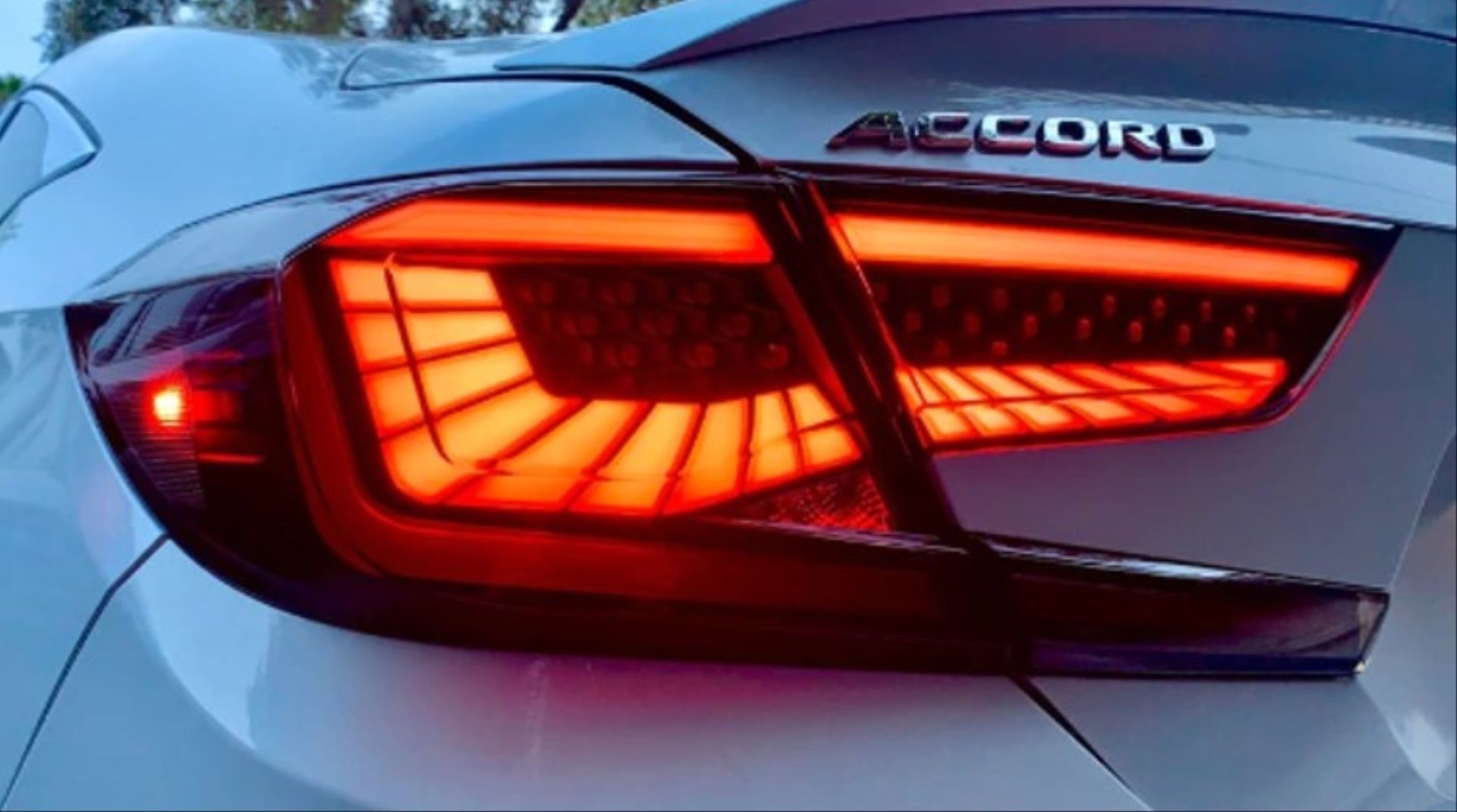 Accord 2018 Uyumlu Uyumlu Omurga LED Stop - Kırmızı