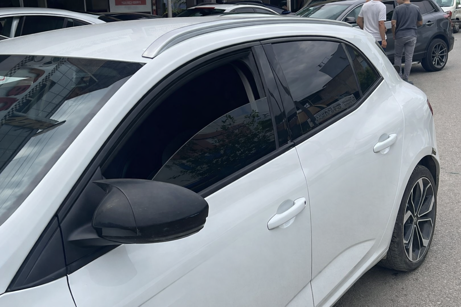 Renault Megane 4 HB 2016-2023 Tavan Çıtası Gümüş Gri