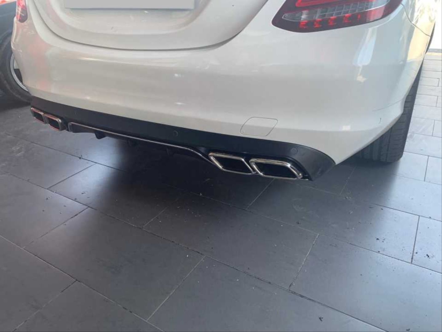 Mercedes W205 Uyumlu C63 Silver Difüzör & Egzoz Seti (Normal Sedan) - Silver Egzoz İle