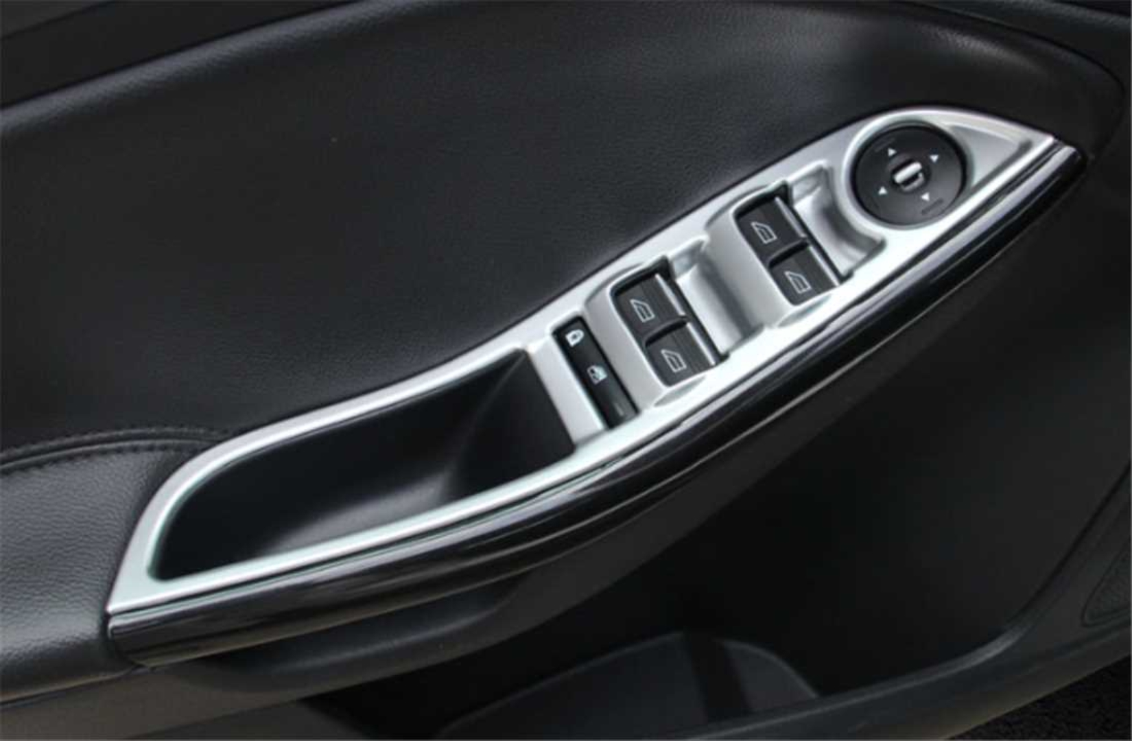 Ford Focus Uyumlu 2019+ Kapı Kolçak Kaplama Silver(ABS)