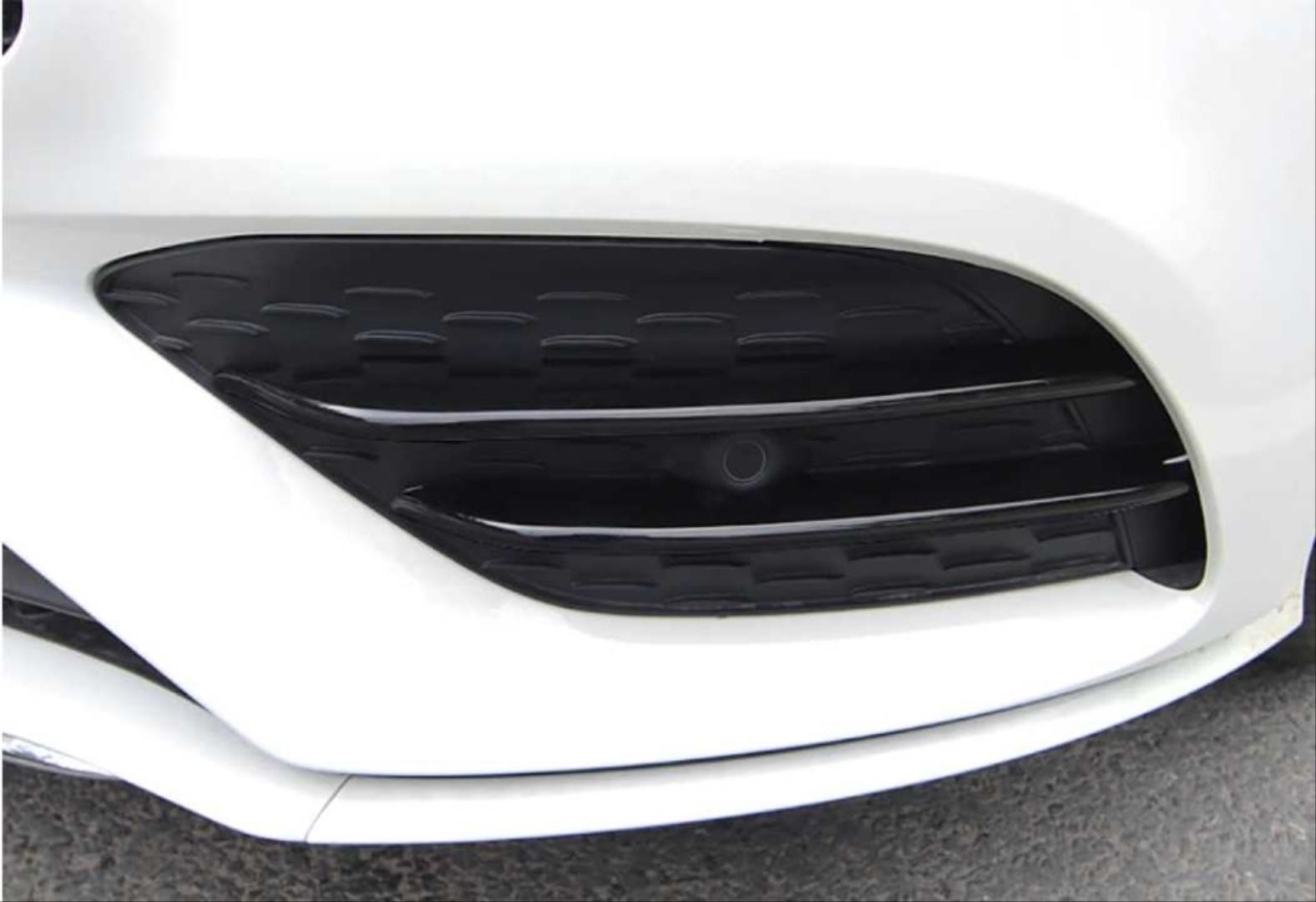 Mercedes W118 Uyumlu Cla 2020+ Ön Tampon Bıçakları - 4 Parça