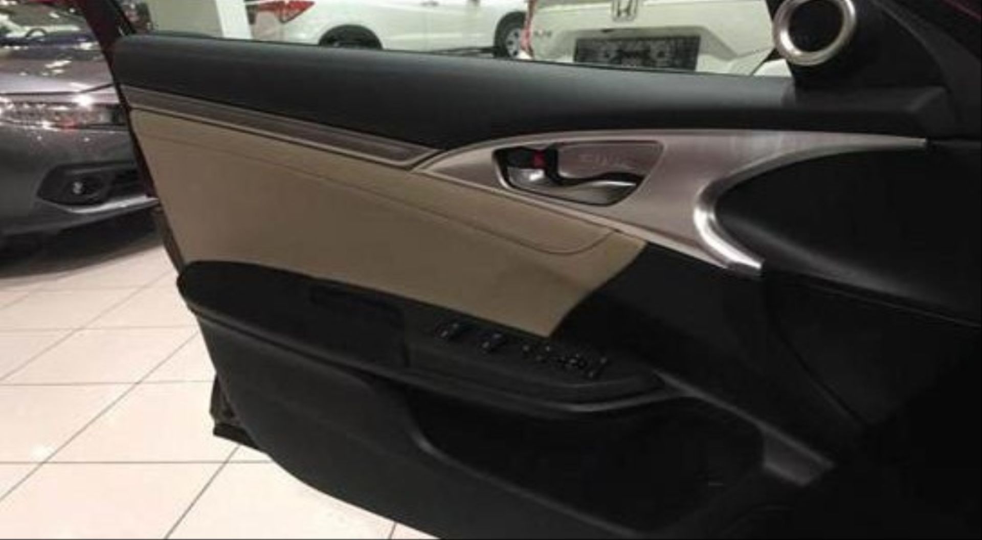 Honda Civic Uyumlu Fc5 2016-2020 İç Kapı Kolu Çerçevesi Silver Kalın