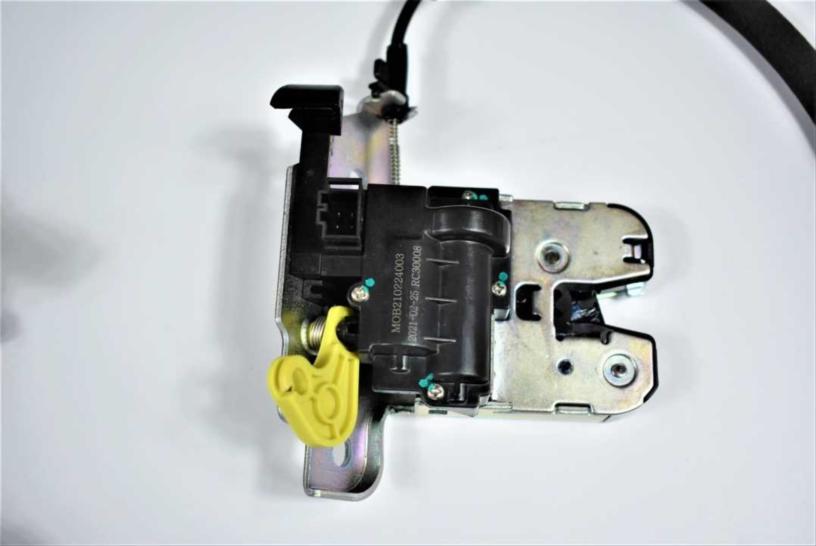 Audi A4 Uyumlu 2016-2019 Elektrikli Bagaj Açma