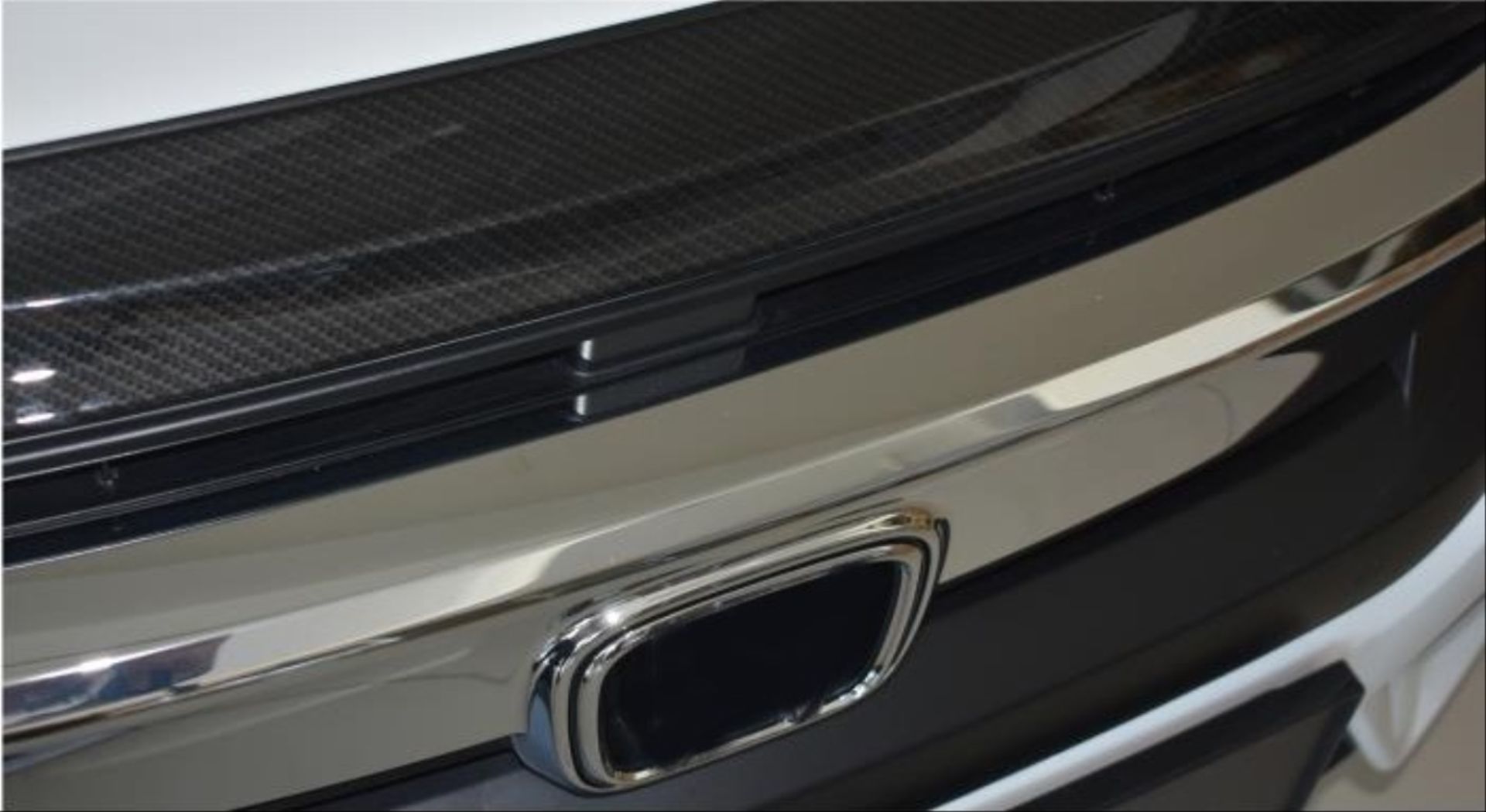 Honda Civic Uyumlu Fc5 2016-2020 Ön Panjur Üst Kaplama Karbon