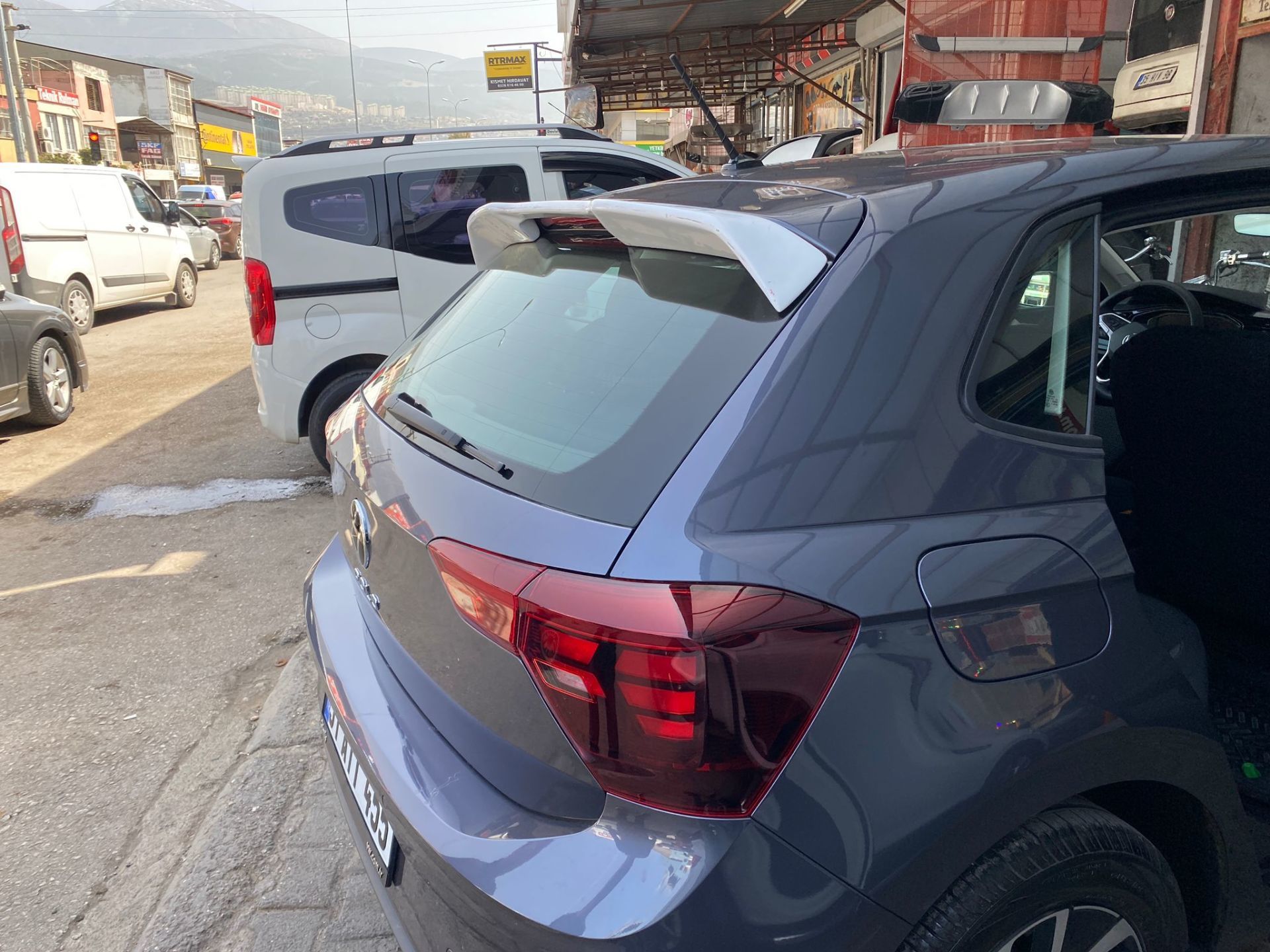 Volkswagen Polo Uyumlu Spoiler 2009-2013 Model Arası Anatomik Boyalı
