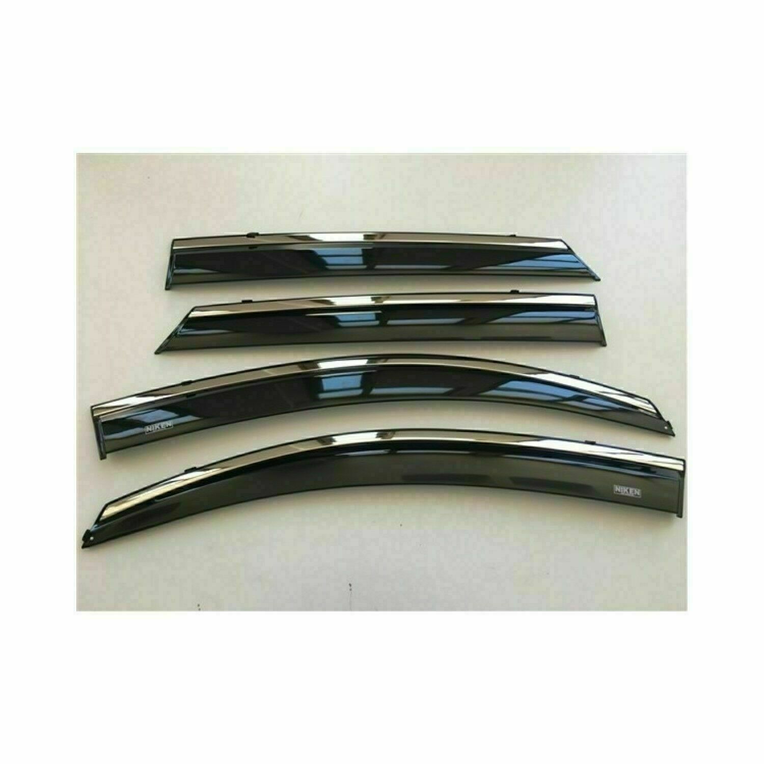 VW Golf 8 2021 Sonrası - Kromlu Cam Rüzgarlığı 4Lü Parça
