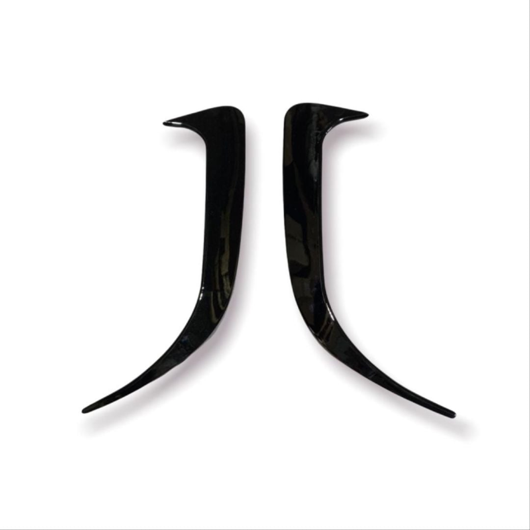 Mercedes W117 Uyumlu Cla Arka Tampon Bıçakları Piano Black