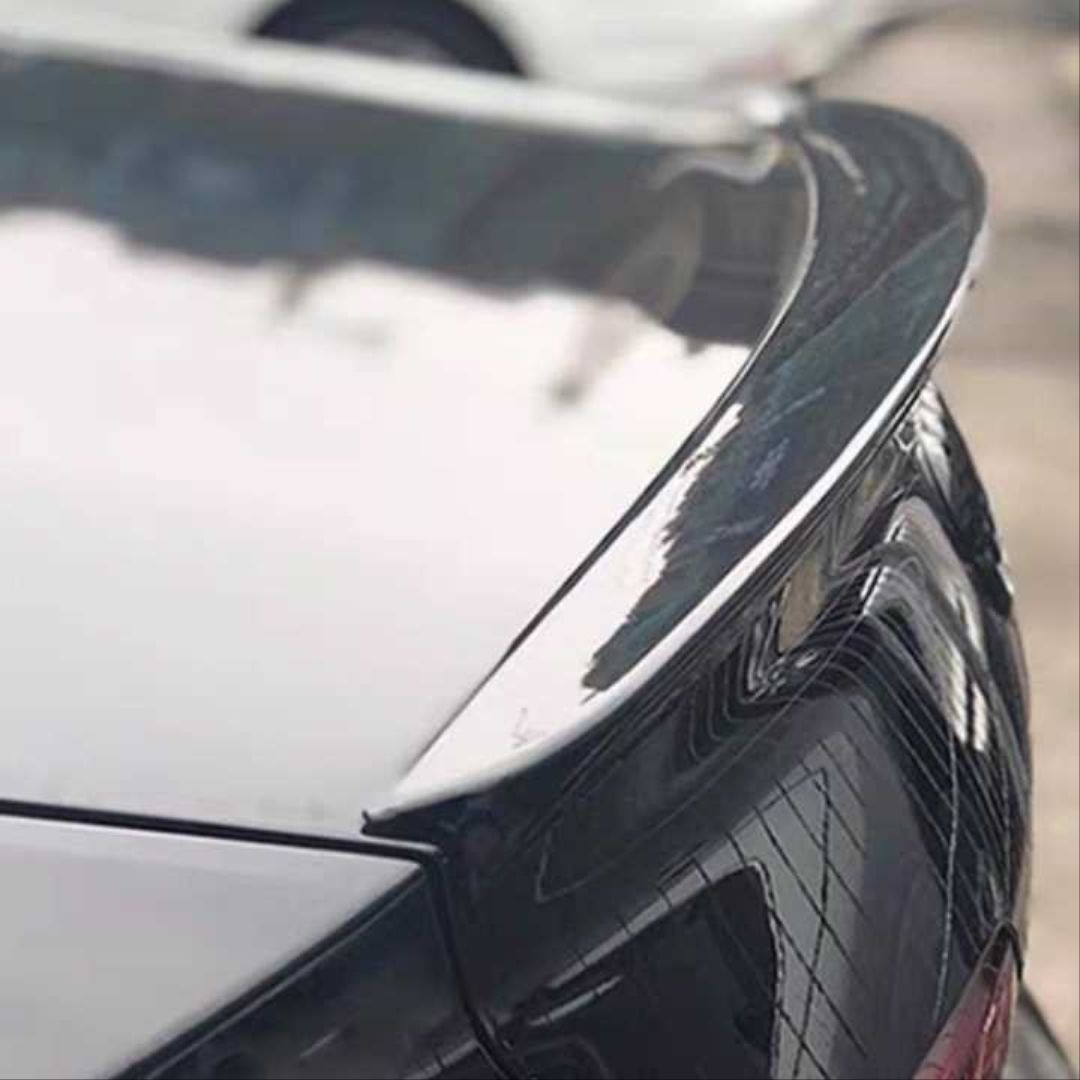 Audi A4 Uyumlu (2019+) S4 Spoiler - Piano Black (Parlak Siyah)