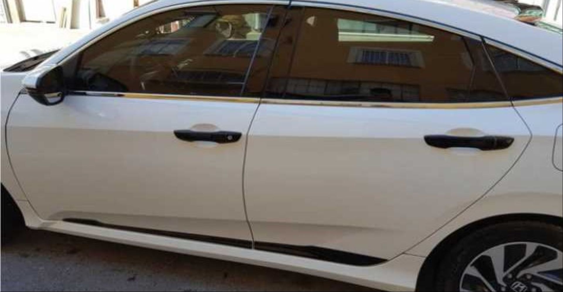 Honda Civic Uyumlu Fc5 2016-2020 Kapı Direk Kaplama Piano Black