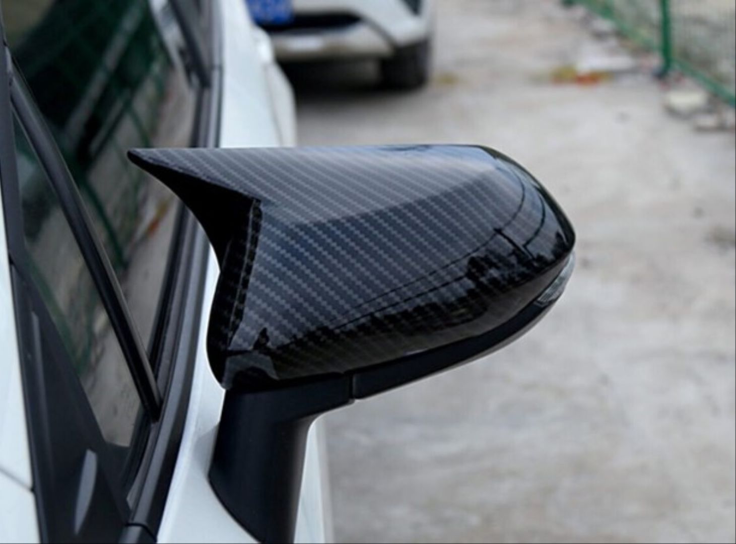 Toyota Corolla Uyumlu 2019+ Batman Ayna Kapağı - Karbon