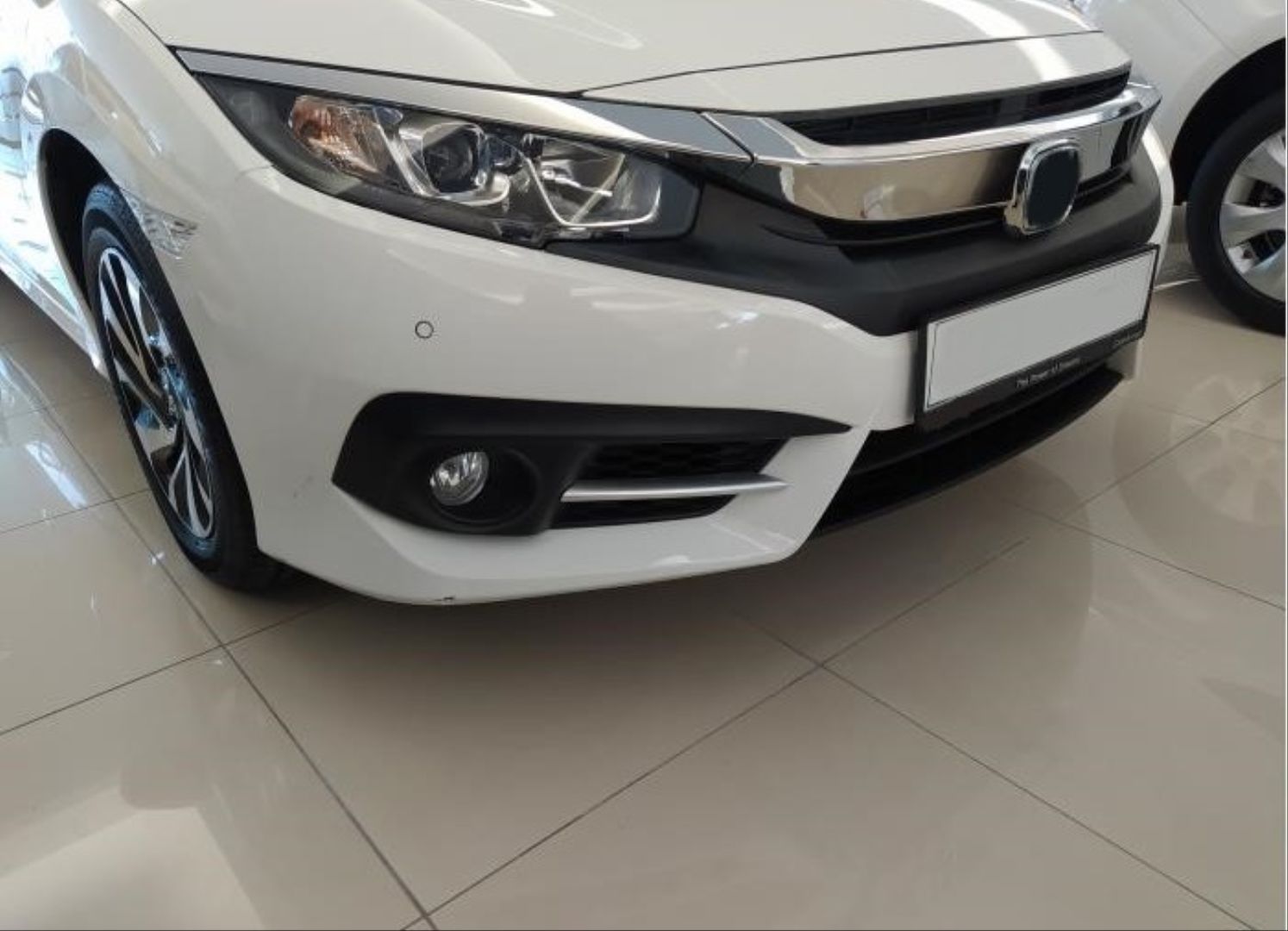 Honda Civic Uyumlu Fc5 2016-2020 Sis Orta Çıta Silver