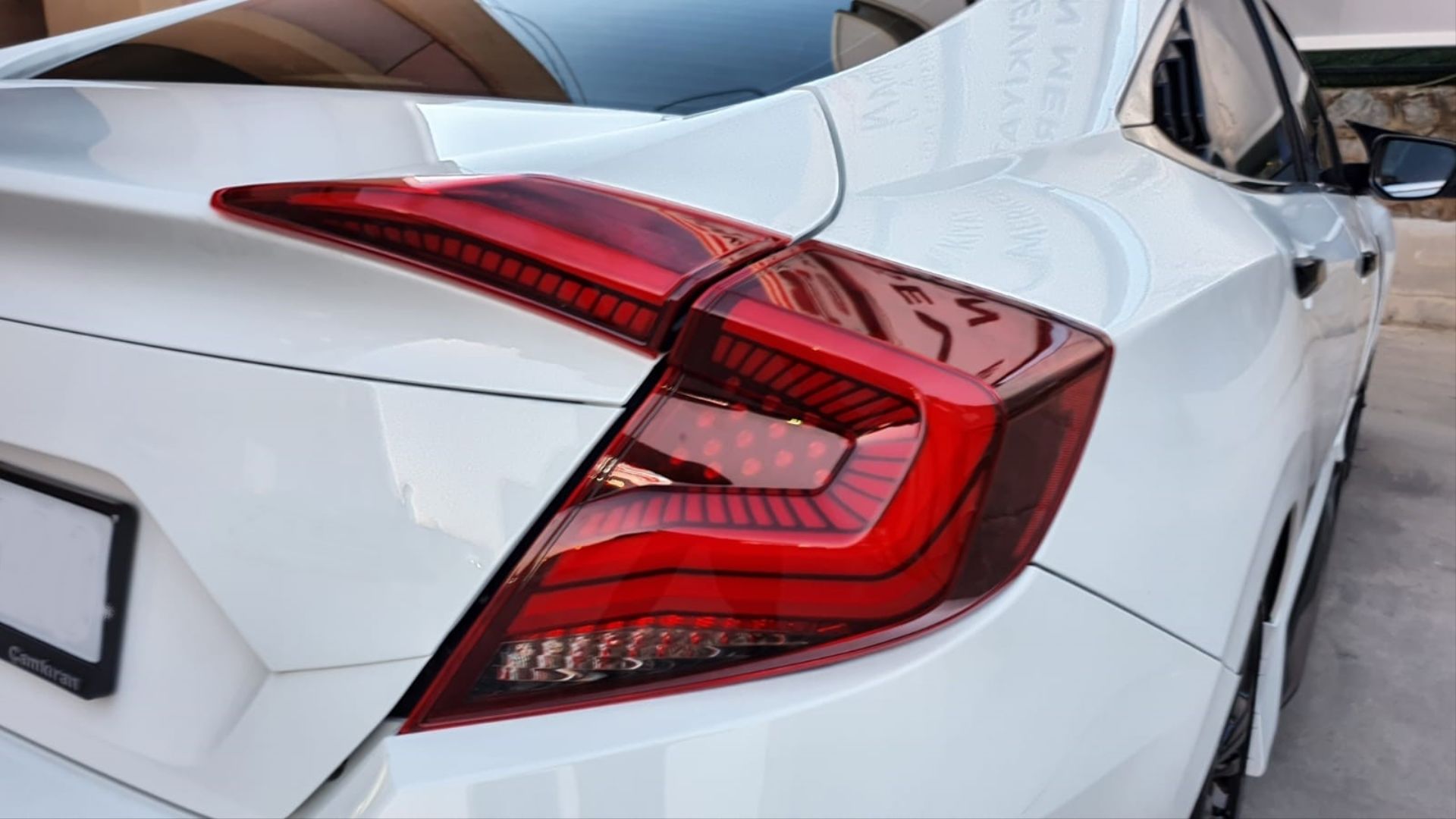 Honda Civic Uyumlu Fc5 2016-2019 Omurga LED Stop Kırmızı