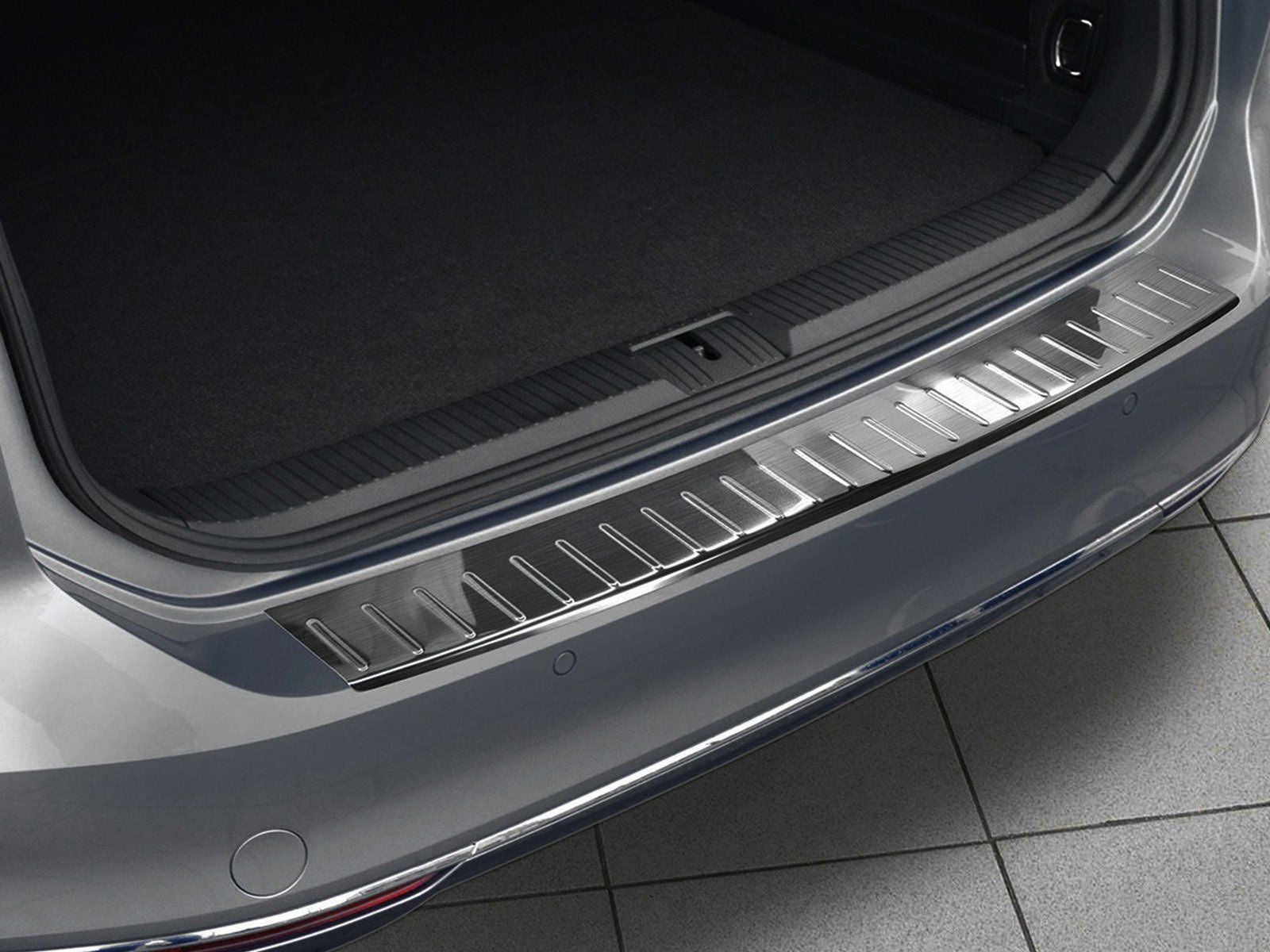 Volkswagen Touran Uyumlu Krom Arka Tampon Eşiği 2010 Üzeri