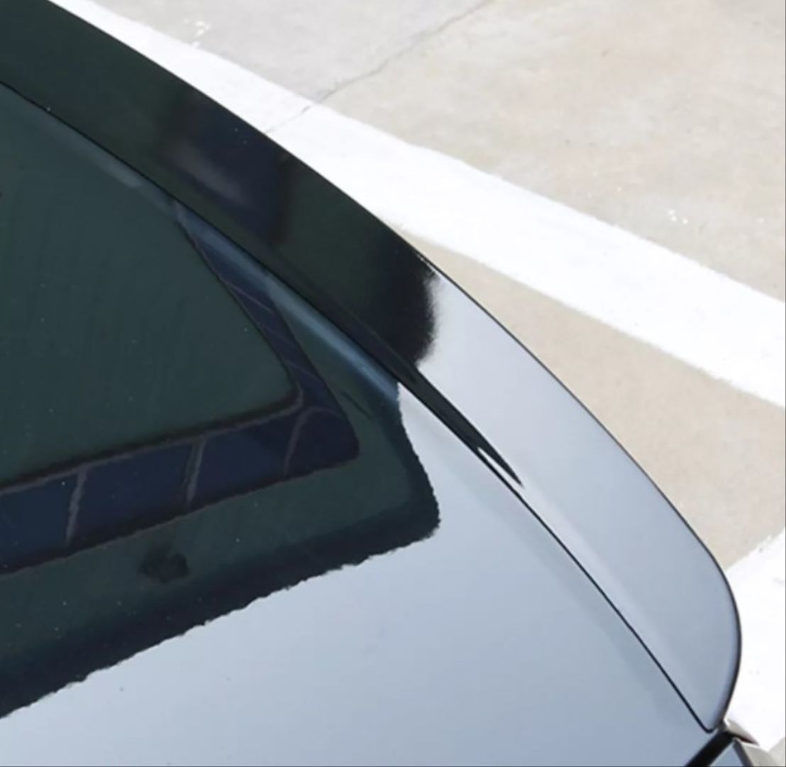 Volkswagen Passat Uyumlu B8 Spoiler - Piano Black (Parlak Siyah)