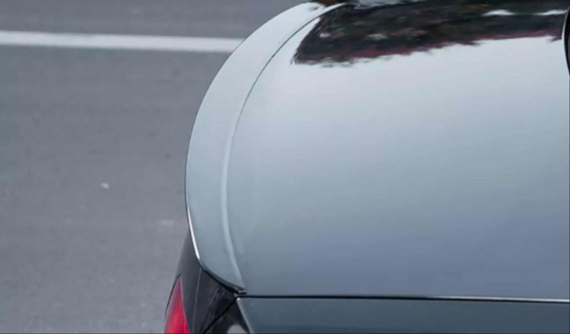 Volkswagen Passat Uyumlu B8 Spoiler - Piano Black (Parlak Siyah)