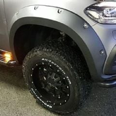Mercedes X-Class Uyumlu Çamurluk Kaplama Tek Depo 4.5Cm Cıvatalı Dodik Seti Parça