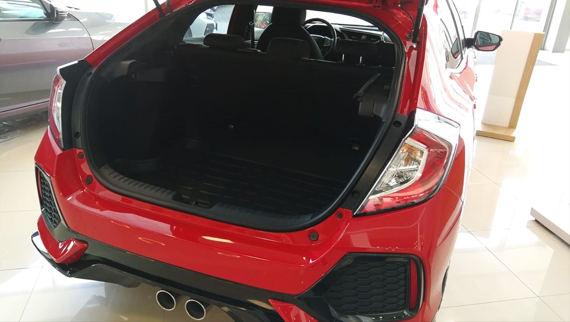 Honda Civic Uyumlu Fk7 2016-2020 Hatchback Bagaj Havuzu